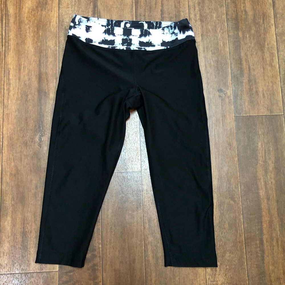Velocity Cropped Activewear Leggings